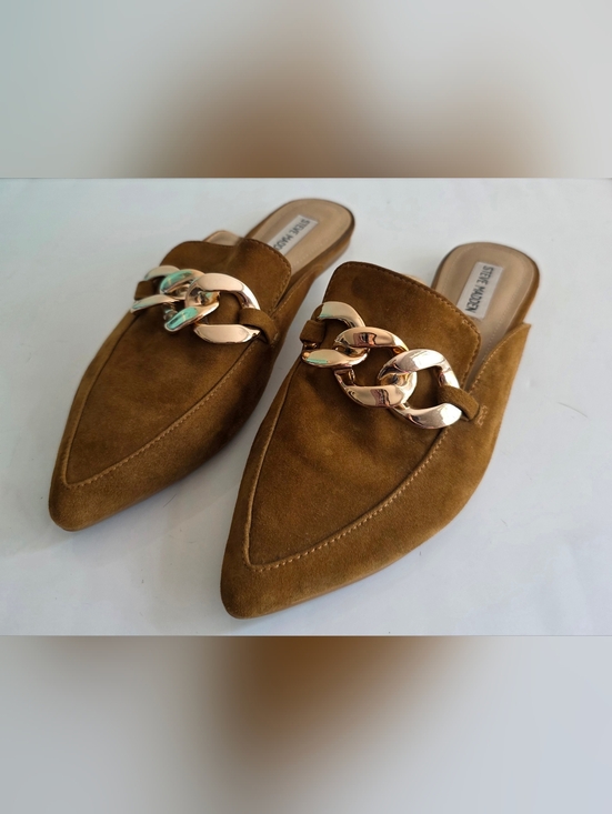 Steve Madden Tan Suede Chain-Trim Mules. - Picture 4 of 11